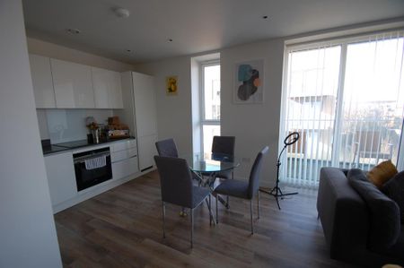 2 bedroom flat to rent - Photo 3