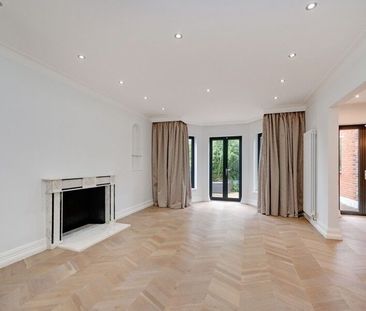 5 Bedroom Detached To Let - Photo 2