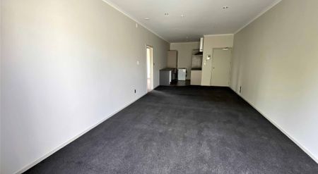 Two bedroom apartment close to the hospital - Photo 4