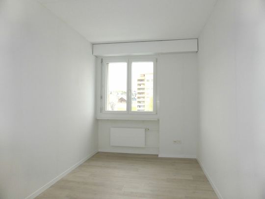 "Helle Wohnung an ruhiger Lage mit Blick ins Grüne" - Photo 1