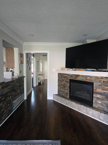 For Lease - 35 Jay Street, Brampton, Ontario - Photo 2