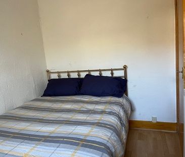 1 Bed Flat, Wallfield Place, AB25 - Photo 2