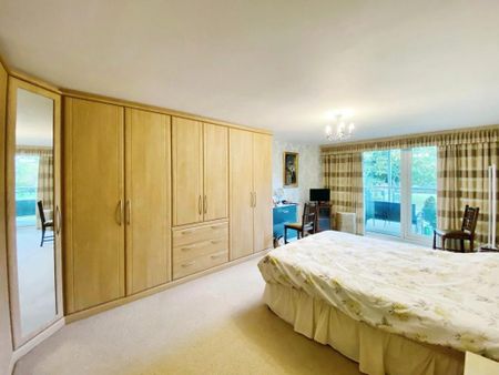 2 bedroom flat to rent - Photo 5