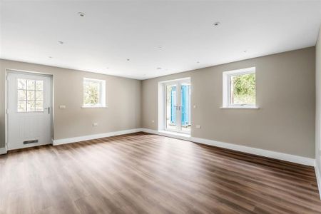 3 bedroom townhouse to rent - Photo 2