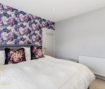 3 bedroom semi-detached house to rent - Photo 5