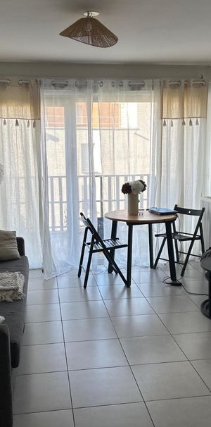 Location Appartement 2 pièces 43m² VILLENAVE D ORNON 33140 - Photo 1