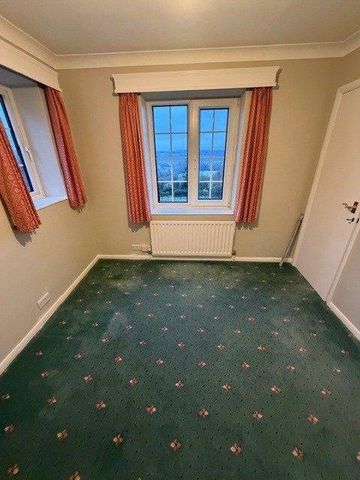 5 bedroom detached house to rent - Photo 4