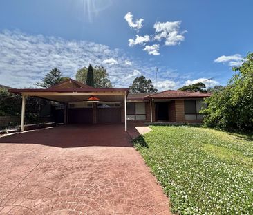 Modern Elegance and Family Comfort in a Prime Narellan Vale Location - Photo 1