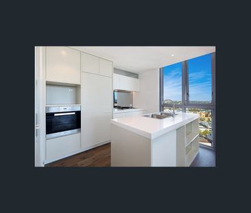 Stunning Two Bedroom Apartment in Darling One - Level 26 - Photo 6