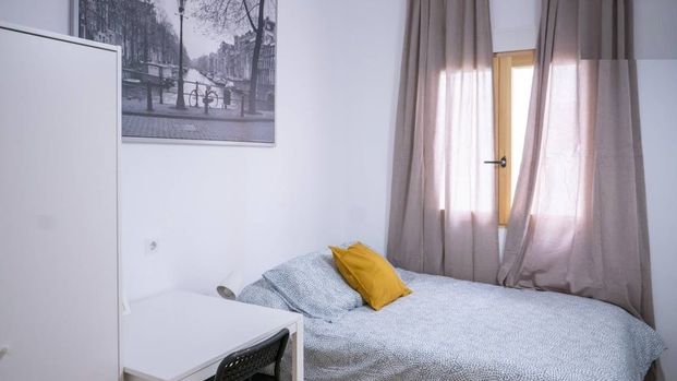 Avenida de Peris y Valero, Valencia, Valencian Community 46006 - Photo 1