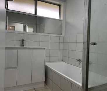 Freshly Renovated 2-Bedroom Unit in a Quiet Court Location! - Photo 1