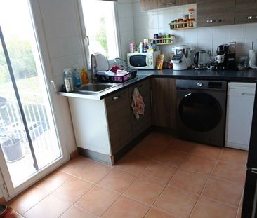 Appartement T4 de 75.42 m2 avec terrasse et balcon - Brignoles - Photo 1