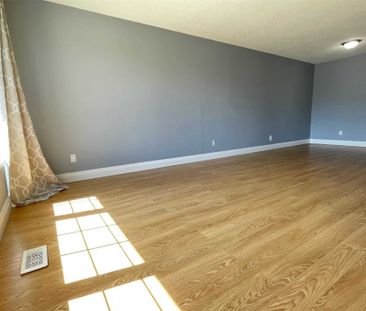 For Lease - 624 College Avenue, Guelph, Ontario - Photo 5