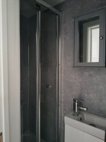 Studio Flat, Burlington Gardens, W3 - Photo 4