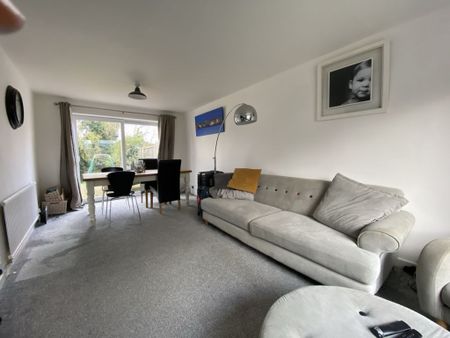 3 Bedroom Semi Detached - Photo 2