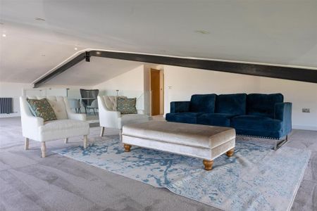 4 bedroom detached house to rent - Photo 3