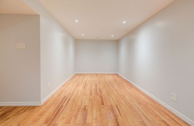 For Lease - 68 Foxglove Crescent, Waterloo, Ontario - Photo 1