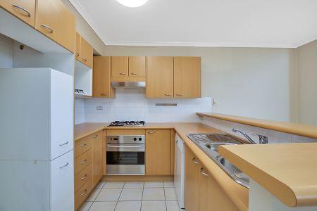 743/99 Jones, Ultimo NSW 2007 - Apartment For Rent | Domain - Photo 2