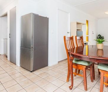 WALK TO SCHOOL & SHOPS - Photo 3