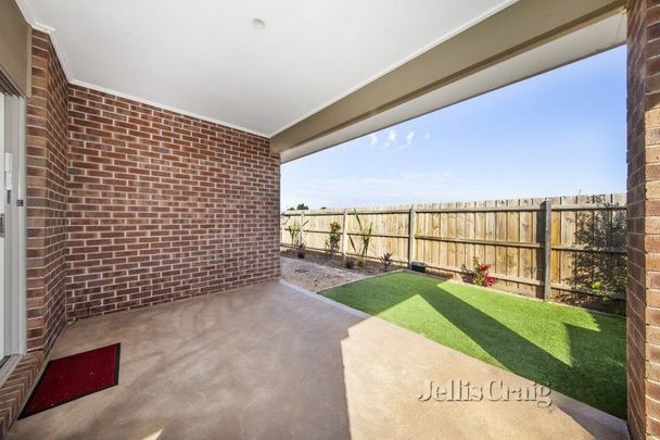 10 Canopy Way, Werribee - Photo 1