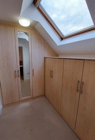 2 bedroom penthouse to rent - Photo 5