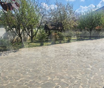 Casa cu 3 dormitoare de inchiriat, 236 mp, teren 525 mp, Sem - Fotografie 4