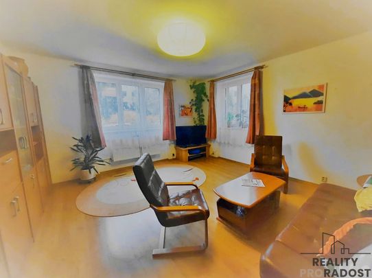 Pronájem bytu 3+1 80 m² - Photo 1