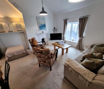 2 bedroom maisonette to rent - Photo 2