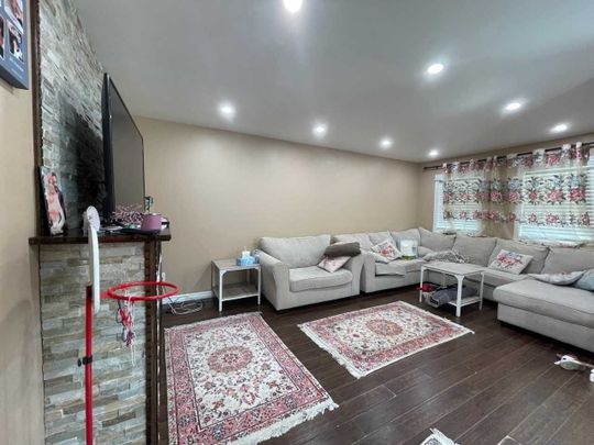 For Lease - 330 Elliott Street Unit# Upper Level, Windsor, Ontario - Photo 1