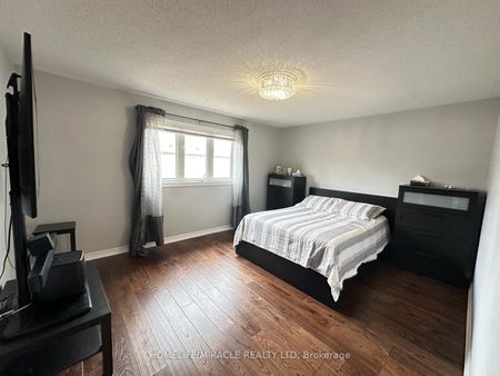 Semi-Detached Home For Lease | N8125478 - Photo 3