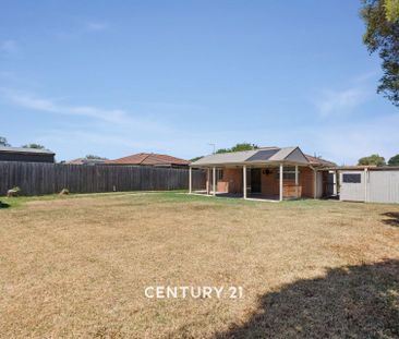 Newly Renovated Family Home in Narre Warren&excl; - Photo 5