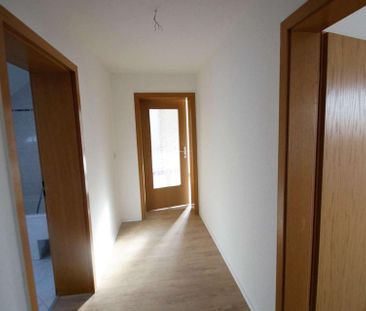 2-Zimmer-DG-Wohnung mit BALKON, offene Küche, Badewanne - frisch re... - Photo 5