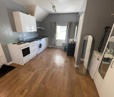 Studio Flat, Moyne Place, NW10 - Photo 4