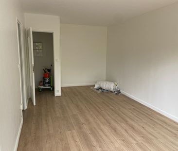 STUDIO COURBEVOIE BECON - Photo 5