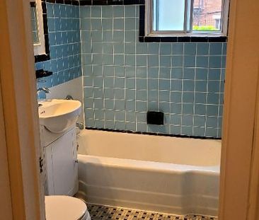 4 1/2 Rénové - Saint-Michel - Photo 2