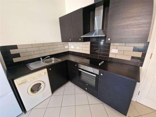 Claude Place, Cardiff, CF24 - Photo 1