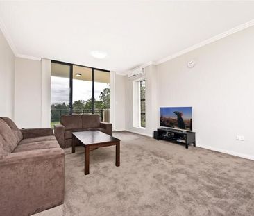 Modern 2-Bedroom Ground Floor Apartment – Prime Location in Westmead - Photo 5