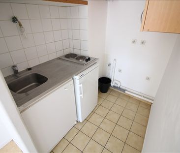 Location Appartement 2 pièces 27m² - Photo 4