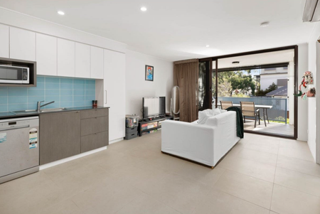 10/62 Richmond Road, Morningside QLD 4170 - Apartment For Rent | Domain - Photo 2