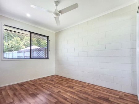 2 Bedroom Duplex in Andergrove! - Photo 2