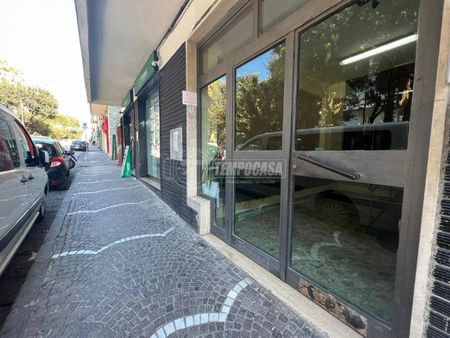 Bilocale viale CAMPI FLEGREI, Bagnoli, Napoli - Foto 5