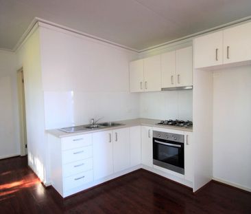 Two Bedroom Granny Flat - Photo 2