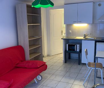 Location Appartement 1 pièce 19m² - Photo 2