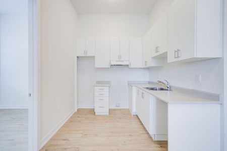 For Lease - 33 Golden Fern Street Unit# Coach House, Markham, Ontario - Photo 2