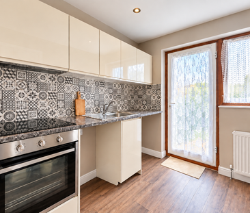 3 bedroom semi-detached house to rent - Photo 5