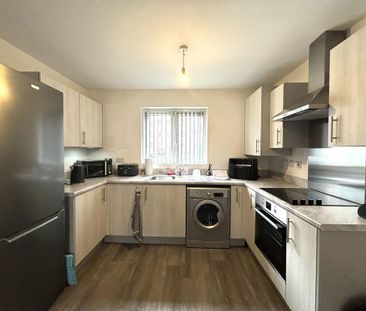 2 bedroom flat to rent - Photo 5