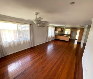 MORAYFIELD - CONVENIENT & COSY - Photo 2