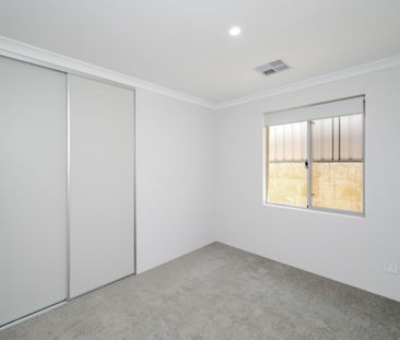 DUAL KEY LIVING - MAIN HOUSE - Photo 5