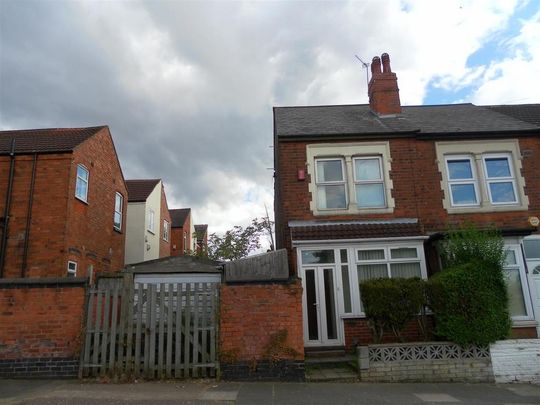 4 bedroom terraced house to rent - Photo 1