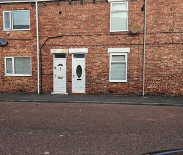 2 bedroom terraced house to rent - Photo 1